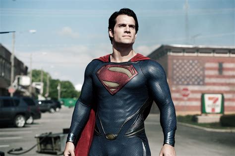 Lérection incontrôlée dHenry Cavill pendant une scène de sexe。